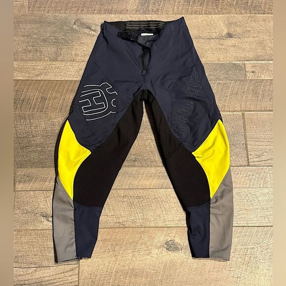 NWOT!! Husqvarna Youth “Railed” Motorcross Riding Pants. Size 26. - Picture 1 of 9